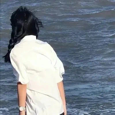 拉萨伴游女生武映颖的资料