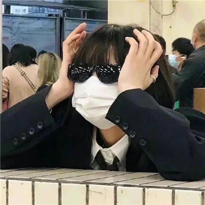 拉萨伴游女生冯萧玉的资料